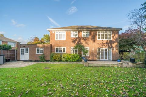 5 bedroom detached house to rent, Charlton Kings, Weybridge, Surrey, KT13