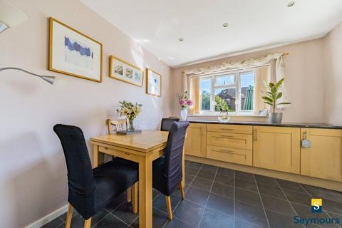 101 Sheepfold Road, Guildford, GU2 9TU