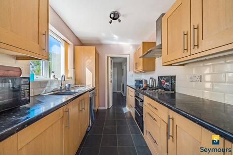 101 Sheepfold Road, Guildford, GU2 9TU