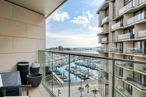 2 bedroom flat for sale, La Rue de L'etau, St Helier, Jersey. JE2 3ET