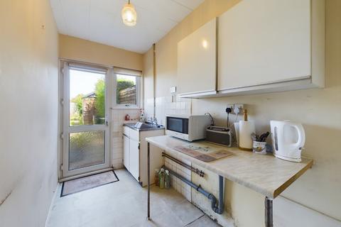 2 bedroom end of terrace house for sale, Highlands Avenue, Spinney Hill,  Northampton, NN3 6BG