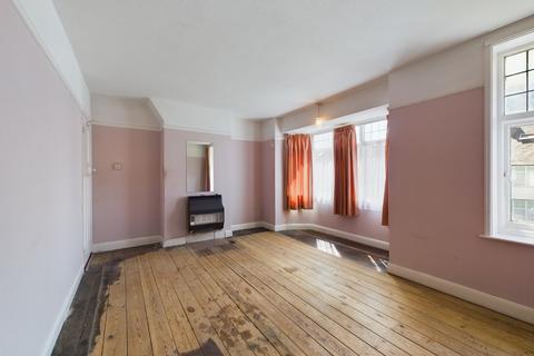 2 bedroom end of terrace house for sale, Highlands Avenue, Spinney Hill,  Northampton, NN3 6BG