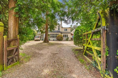 4 bedroom detached house for sale, Rounton Road, Church Crookham