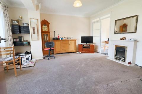 3 bedroom detached house for sale, Westwood Avenue, Lowestoft