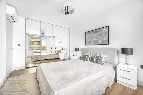 385 The Water Gardens, London, W2 2DL