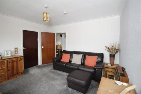 2 bedroom flat to rent, Town Street, Horsforth, Leeds, West Yorkshire, UK, LS18