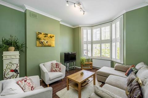 2 bedroom flat for sale, Courthope Road, London