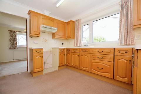 3 bedroom bungalow for sale, Goldcrest Close, Scunthorpe