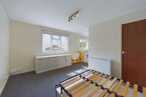 Studio for sale, Pilgrims Walk, Worthing, BN13