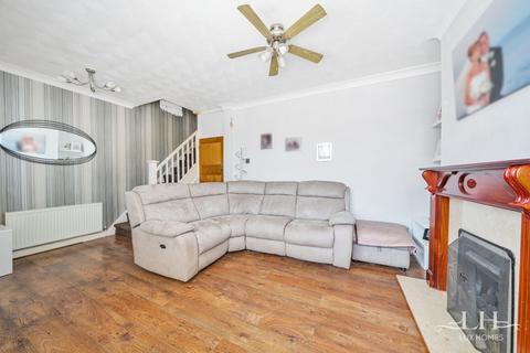 108 Upper Rainham Road, Hornchurch, RM12 4EE