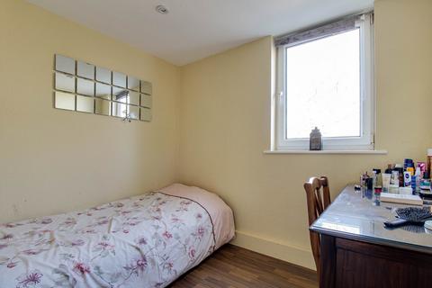 2 bedroom flat for sale, Nevill Crescent, Lewes