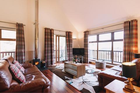 2 bedroom chalet to rent, Banavie PH33