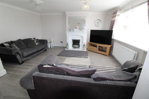 3 bedroom terraced house for sale, Southern Close, Ashington