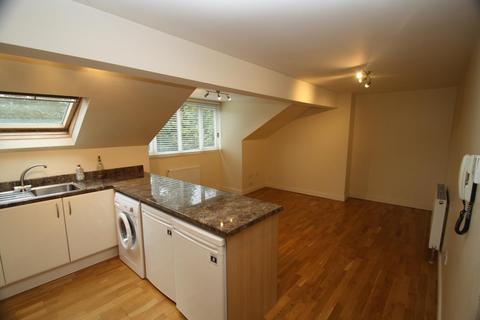 1 bedroom flat to rent, Wells Walk, Ilkley, West Yorkshire, UK, LS29