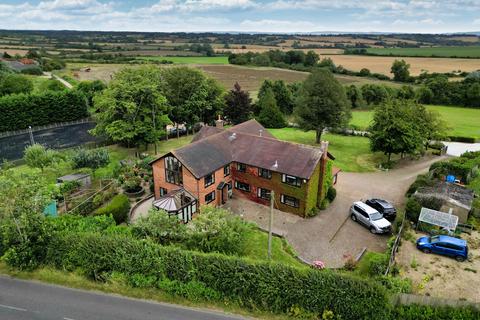 6 bedroom detached house for sale, Dunton Road, Aylesbury HP22