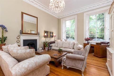 21 Clarendon Crescent, Edinburgh, EH4 1PU