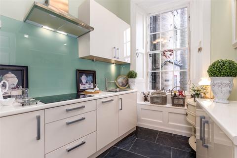 21 Clarendon Crescent, Edinburgh, EH4 1PU
