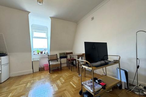 1 bedroom flat to rent, Deptford Broadway, London SE8