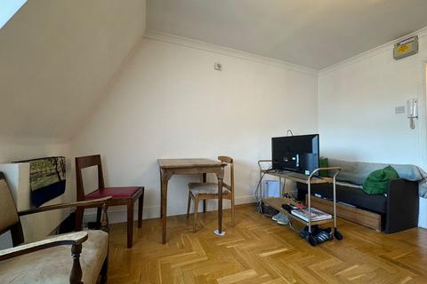 1 bedroom flat to rent, Deptford Broadway, London SE8