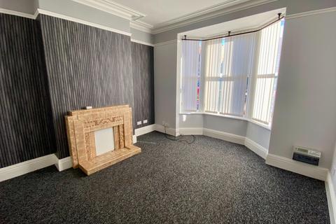 4 bedroom terraced house for sale, Harrowby Road, Grantham, NG31