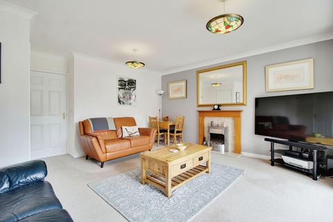 4 bedroom end of terrace house for sale, Mariner Road, Swindon, SN25