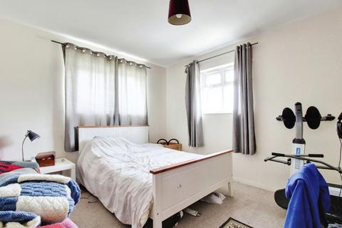23 Burbage Road, Swindon, SN2 5HR