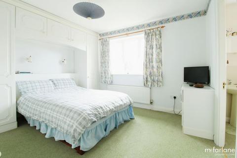 74 The Bramptons, Shaw, Swindon, SN5 5SL