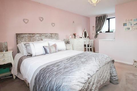 3, Bath Court Bath Road, Cricklade, Swindon, SN6 6DY