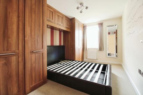 197 Cloatley Crescent, Royal Wootton Bassett, Swindon, SN4 7FX