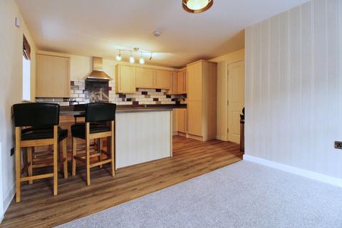 197 Cloatley Crescent, Royal Wootton Bassett, Swindon, SN4 7FX