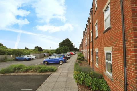 197 Cloatley Crescent, Royal Wootton Bassett, Swindon, SN4 7FX