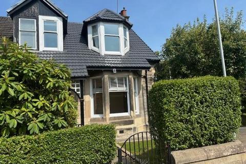 3 bedroom semi-detached house to rent, Lenzie Road, Stepps, Glasgow, G33