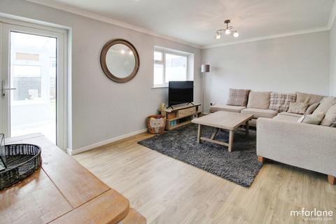 3 Grasmere, Swindon, SN3 6LE