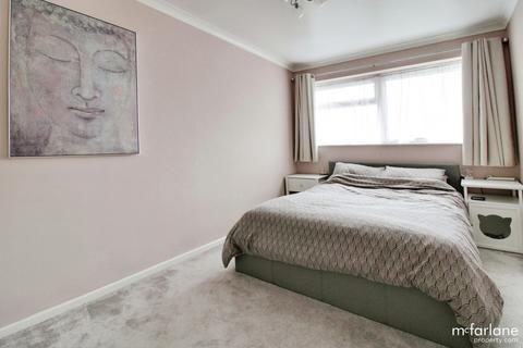 3 Grasmere, Swindon, SN3 6LE