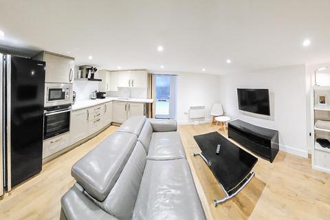 2 bedroom apartment for sale, Albert Road, Southport PR9