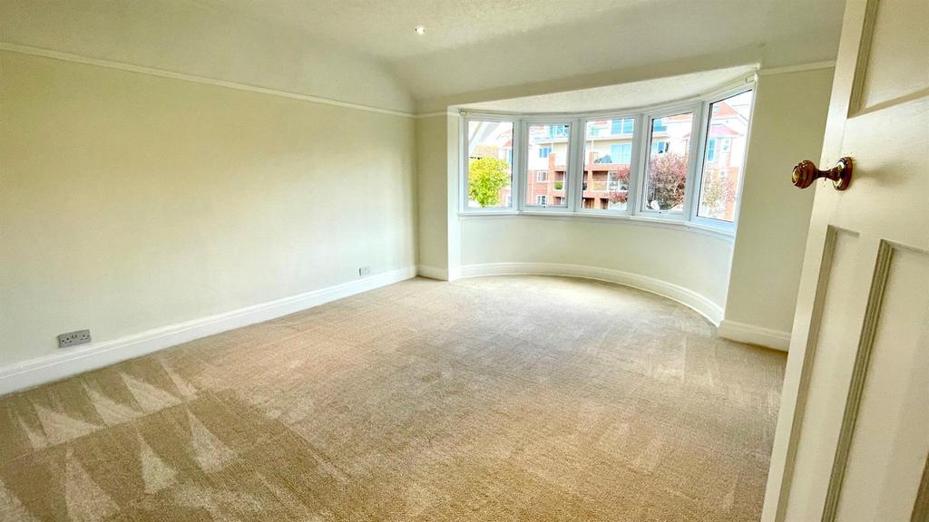 Principal bedroom