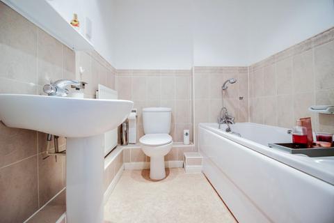 117 Brunel Crescent, Swindon, SN2 1FE