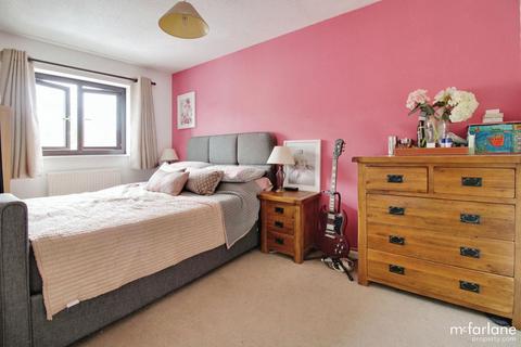 9 Gold View, Swindon, SN5 8ZG