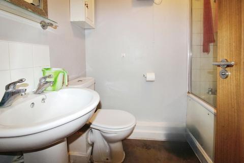 18, Paramount Spring Gardens, Swindon, SN1 2SA