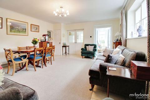 20 Arundel Close, Lawn, Swindon, SN3 1JG