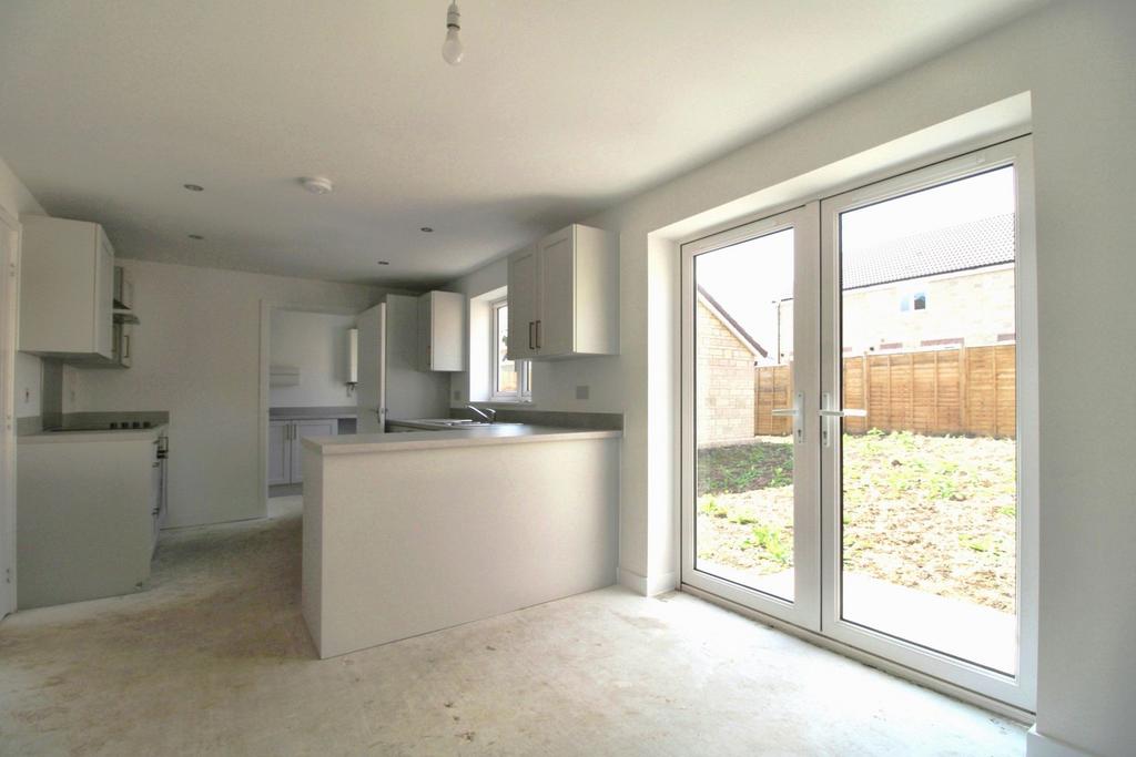 Additional Kitchen Dining Area