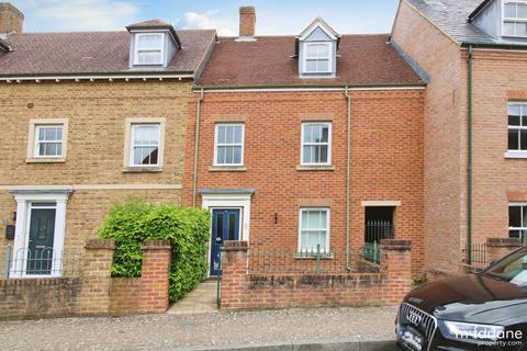 3 bedroom terraced house for sale, Ravensdale, Swindon SN1