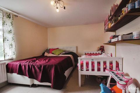 3 bedroom terraced house for sale, Ravensdale, Swindon SN1