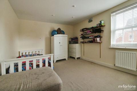 3 bedroom terraced house for sale, Ravensdale, Swindon SN1