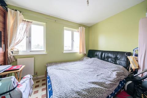 4 bedroom terraced house for sale, Burcher Gale Grove, London