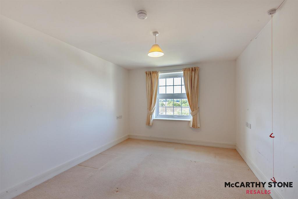 8620318-interior13-800.JPG