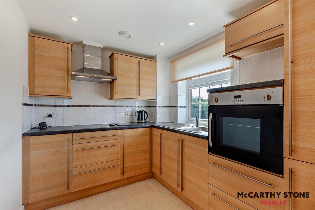 8620318-interior10-800.JPG