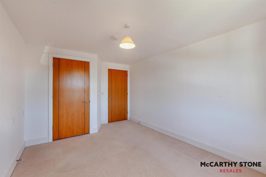 8620318-interior12-800.JPG