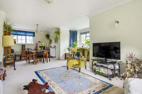 3 bedroom flat for sale, 41 Grove Road, Beaconsfield HP9