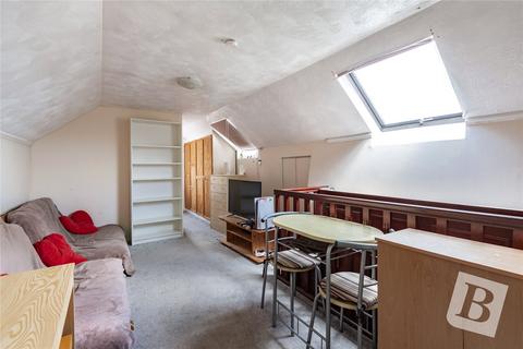 Jubilee Bungalow Bournebridge Lane, Stapleford Abbotts, Romford, RM4 1LT